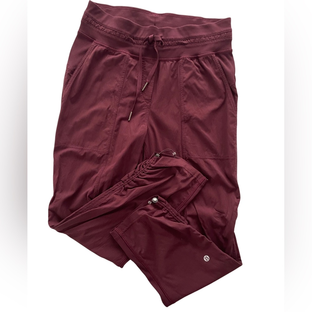 Lululemon Dance Studio Pants size 6